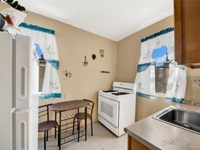 820 S Oak Drive, Bronx NY 10467