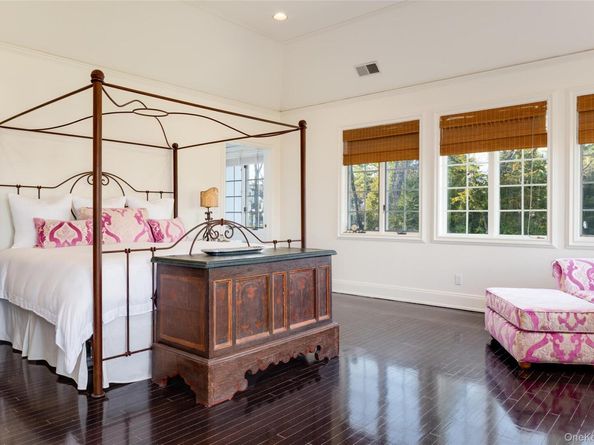 7 Coventry Court, Purchase NY 10577