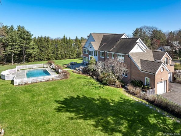 7 Coventry Court, Purchase NY 10577