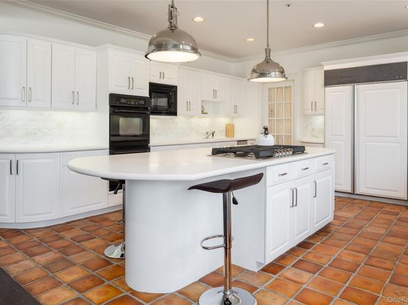 7 Coventry Court, Purchase NY 10577