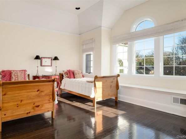 7 Coventry Court, Purchase NY 10577