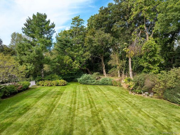 7 Coventry Court, Purchase NY 10577