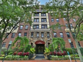 4 Maple Drive 60, Great Neck NY 11021