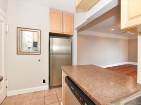 4 Maple Drive 60, Great Neck NY 11021