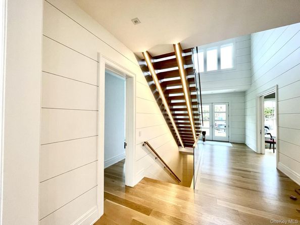 59 Shinnecock Hills Road, Southampton NY 11968