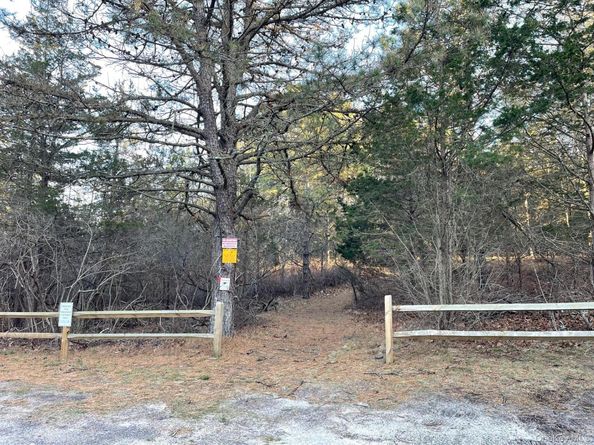 59 Shinnecock Hills Road, Southampton NY 11968
