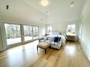59 Shinnecock Hills Road, Southampton NY 11968