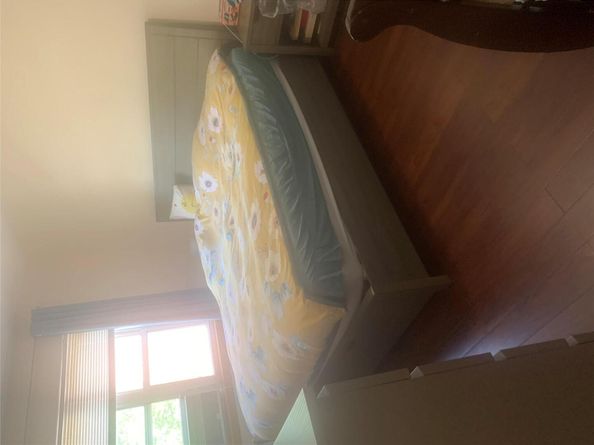 14803 61st Road, Flushing NY 11367