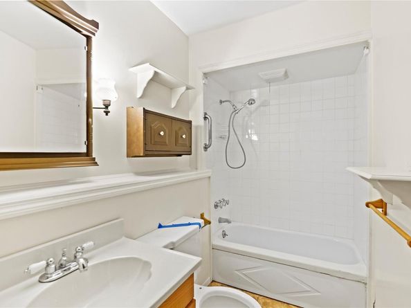 54 Albemarle Place, Yonkers NY 10701