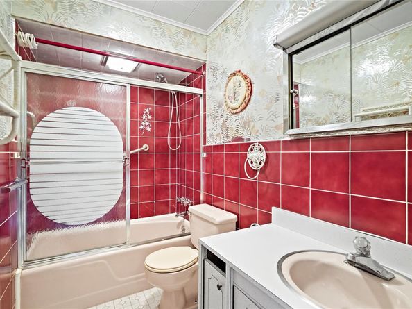 54 Albemarle Place, Yonkers NY 10701