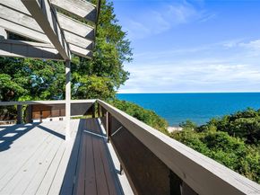 5 Colgate Court, Shoreham NY 11786