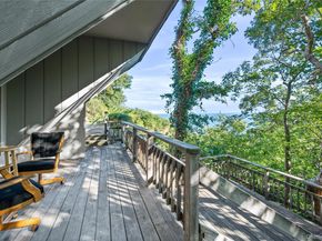 5 Colgate Court, Shoreham NY 11786