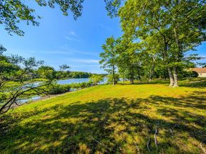 501 Lake Court 501, Middle Island NY 11953