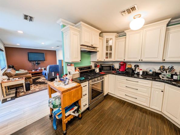 501 Lake Court 501, Middle Island NY 11953