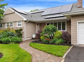 10 Cail Drive, East Rockaway NY 11518