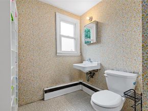 10 Cail Drive, East Rockaway NY 11518