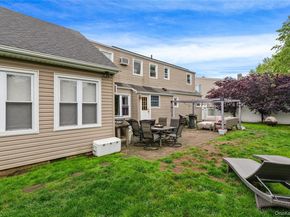10 Cail Drive, East Rockaway NY 11518