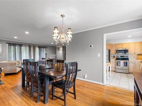 10 Cail Drive, East Rockaway NY 11518