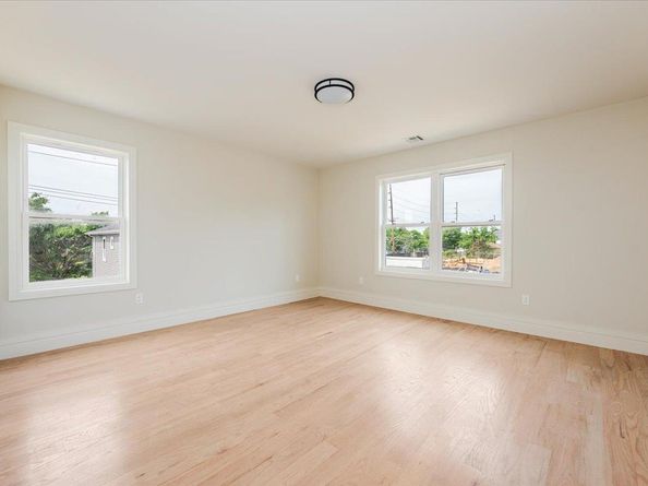 344 Bayview Avenue, Inwood NY 11096