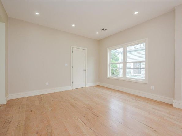 344 Bayview Avenue, Inwood NY 11096