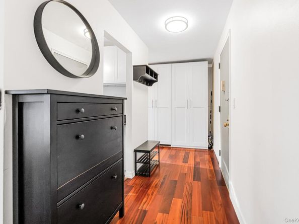 1300 Midland Avenue B42, Yonkers NY 10704