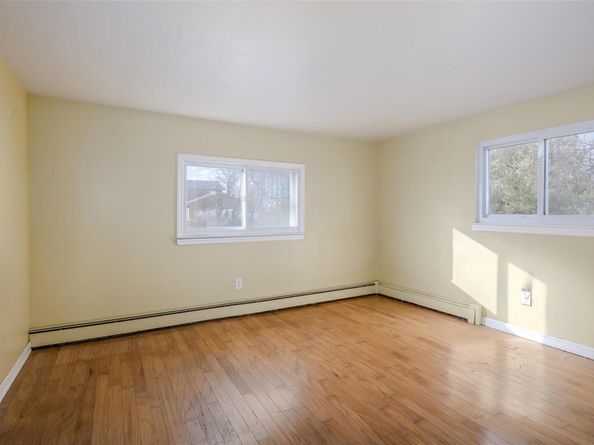 883 S Long Beach Avenue, Freeport NY 11520