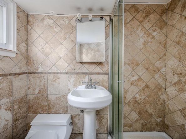 883 S Long Beach Avenue, Freeport NY 11520