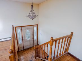 883 S Long Beach Avenue, Freeport NY 11520
