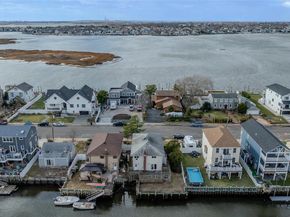 883 S Long Beach Avenue, Freeport NY 11520