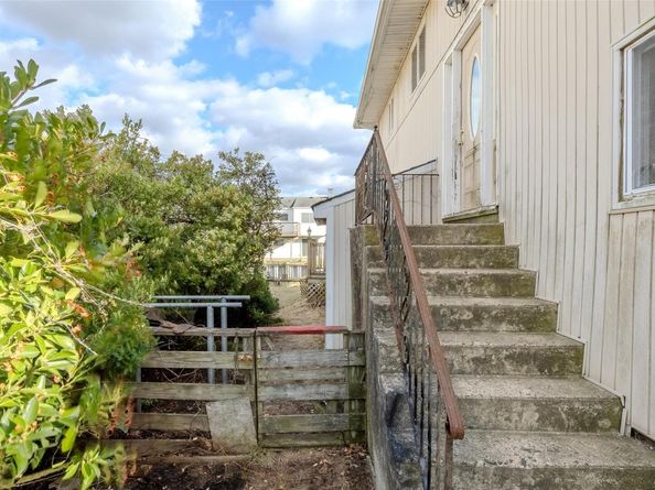 883 S Long Beach Avenue, Freeport NY 11520