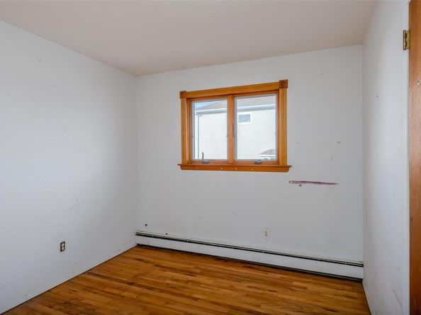 883 S Long Beach Avenue, Freeport NY 11520