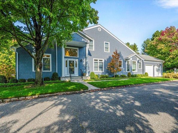 38 Fieldstone Lane, Oyster Bay NY 11771