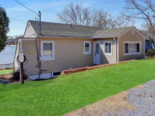 243 Lakeside Trail, Ridge NY 11961