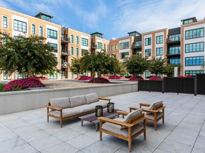 100 Garvies Point Road 1009, Glen Cove NY 11542