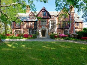 107 Bayview Road, Manhasset NY 11030