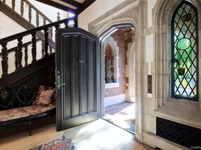 107 Bayview Road, Manhasset NY 11030