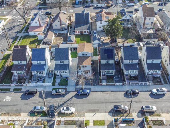 21924 130th Drive, Springfield Gardens NY 11413