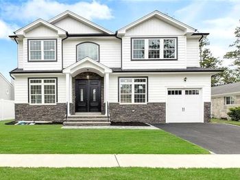 8 Sebree Place