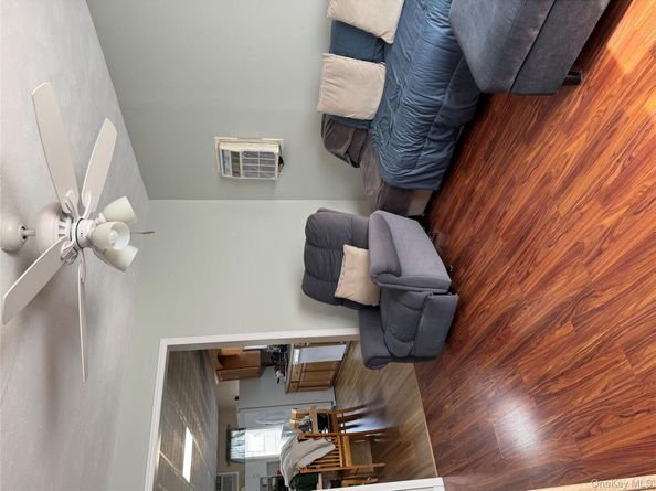 65 Heathcote Road, Lindenhurst NY 11757