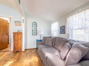 5 Surfway S, Baiting Hollow NY 11933