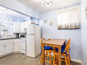 5 Surfway S, Baiting Hollow NY 11933