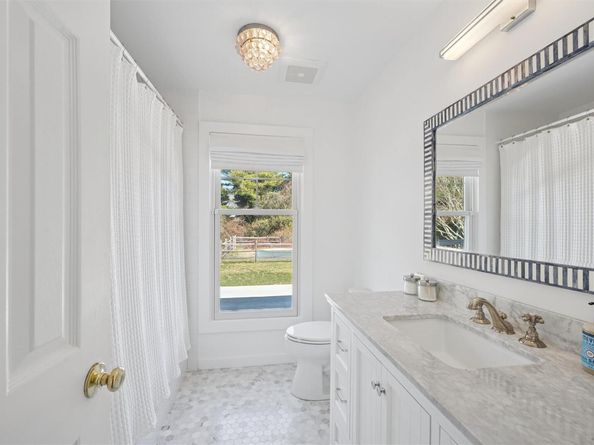 107 Seven Ponds Road, Water Mill NY 11976
