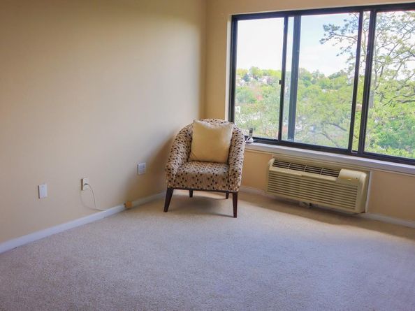 200 High Point Drive 302, Hartsdale NY 10530