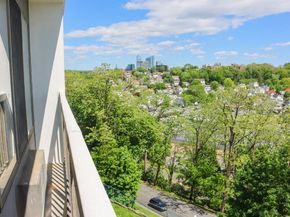 200 High Point Drive 302, Hartsdale NY 10530