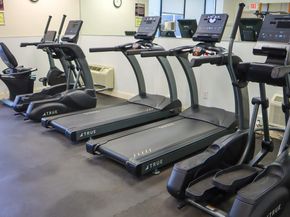 200 High Point Drive 302, Hartsdale NY 10530