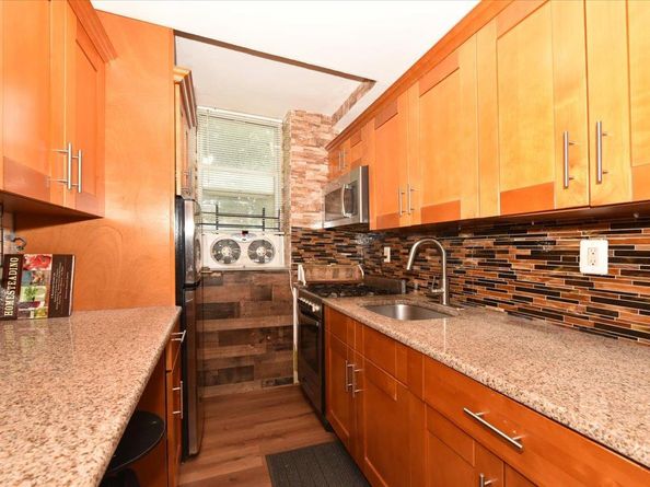 84-50 169th Street PR01, Jamaica Hills NY 11432