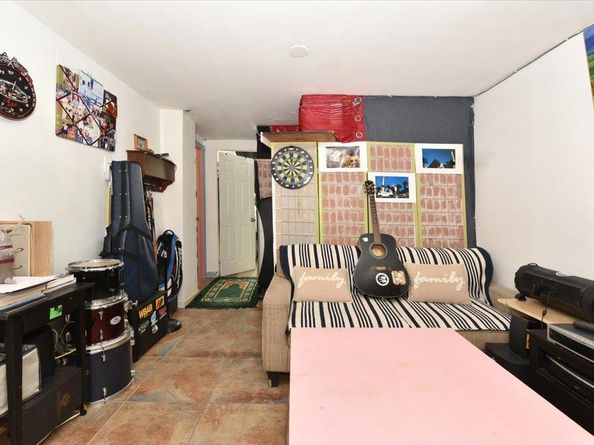 84-50 169th Street PR01, Jamaica Hills NY 11432