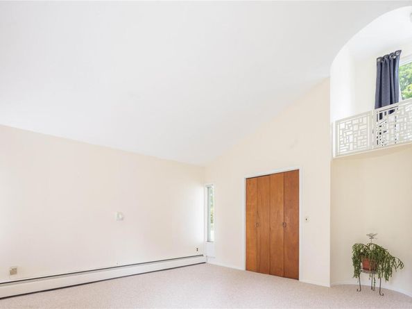 6 Bay View Drive, Hampton Bays NY 11946