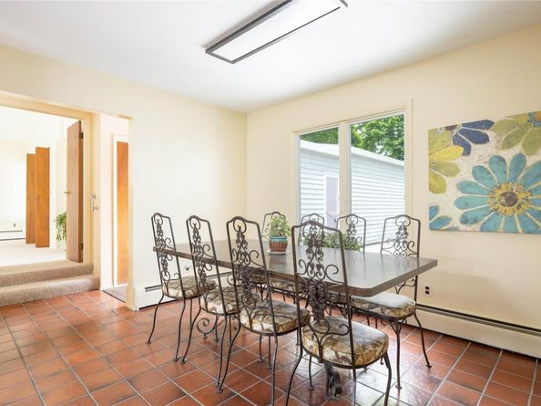 6 Bay View Drive, Hampton Bays NY 11946
