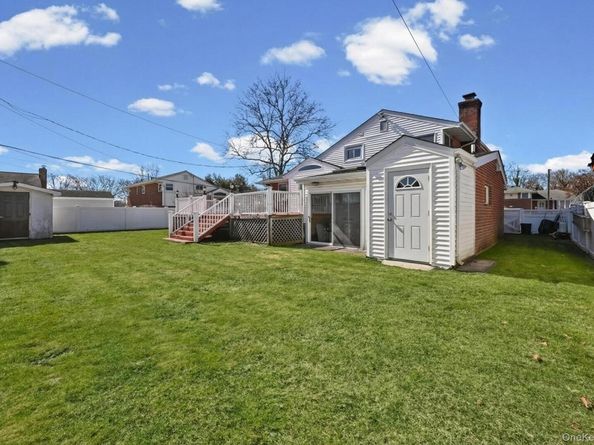 3 Chapin, Farmingdale NY 11735